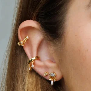 Shlomit Ofir Boucles D'oreille>Puces Juliette - doré et cristal