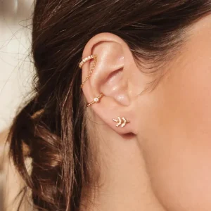 Shlomit Ofir Boucles D'oreille>Puces Louisa - doré et cristal