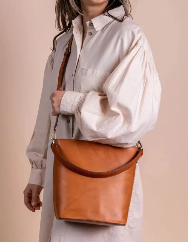 O My Bag Sacs>Sac Bobbi Bucket Maxi Cognac Classic Leather